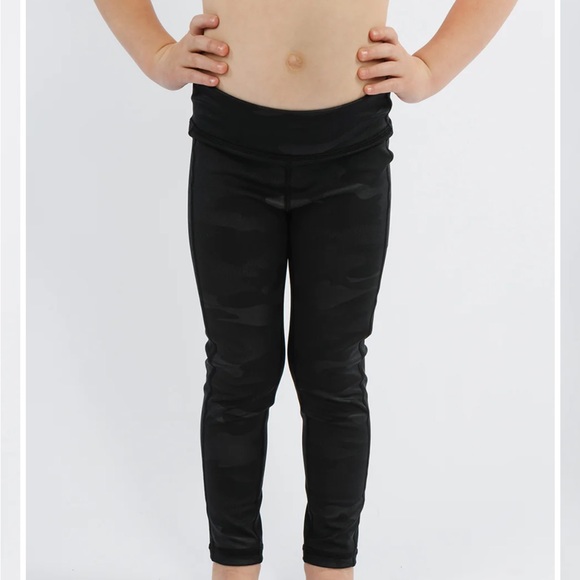 Kiava Toddler Camo Leggings - Picture 2 of 5